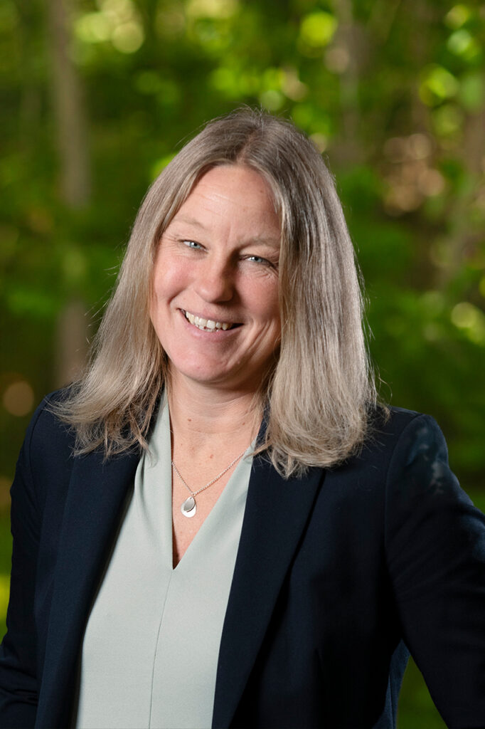 Portrait photo of Maria Yngvesson