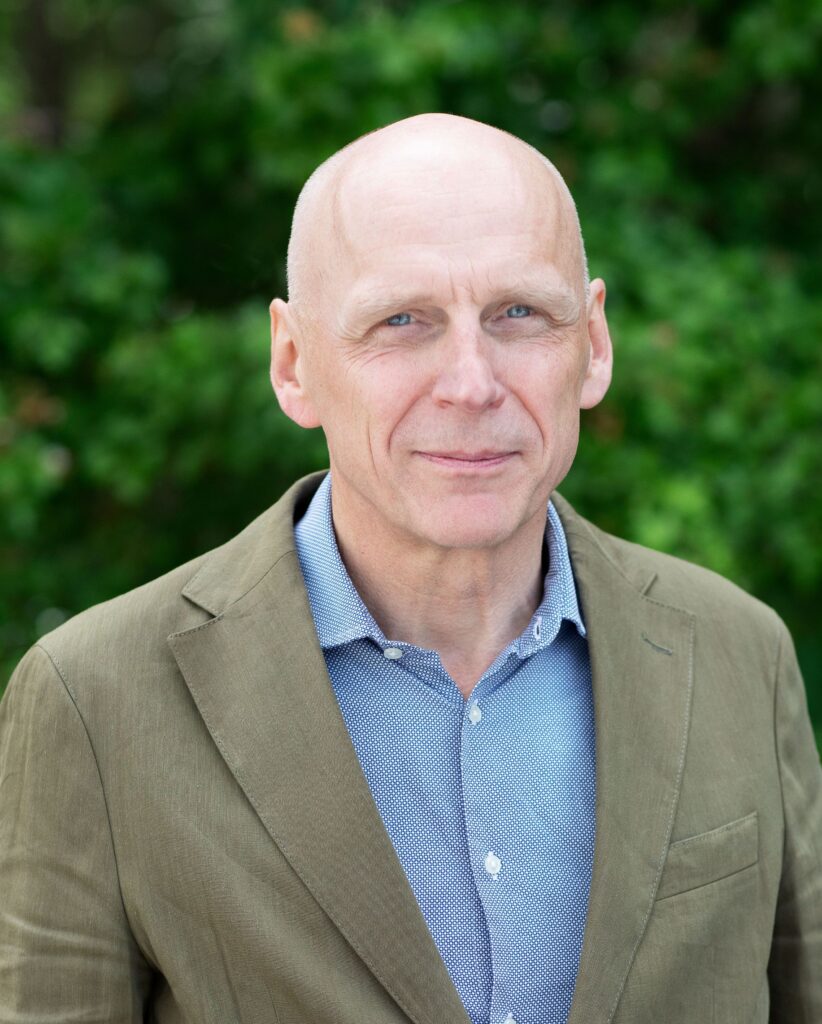 Porträttfoto av Fredrik Celsing